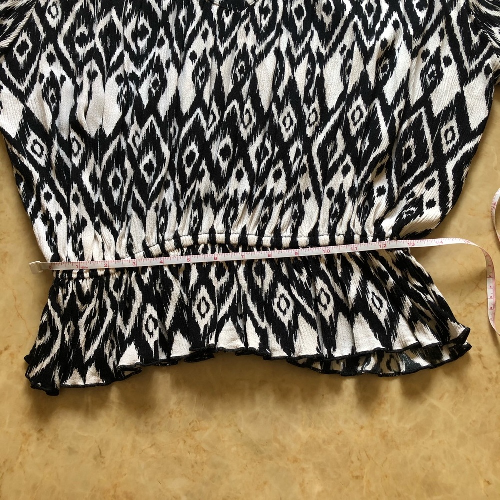 House of Skye 70’s Fashion Top - Picture 12 of 16